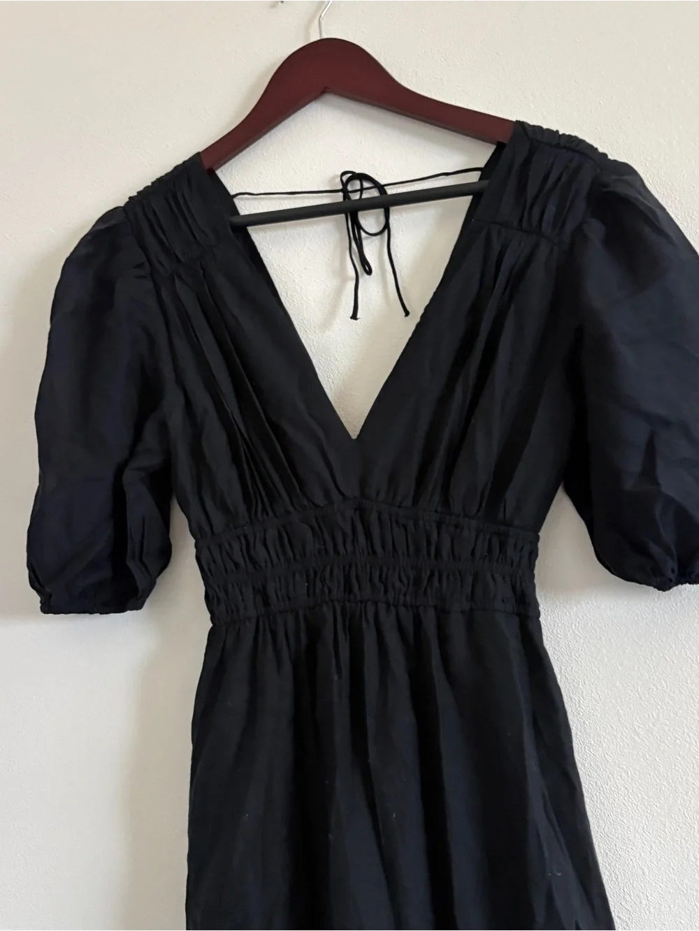 Women’s Abercrombie & Fitch Floaty Plunge Puff Sleeve Maxi Dress Black Small
